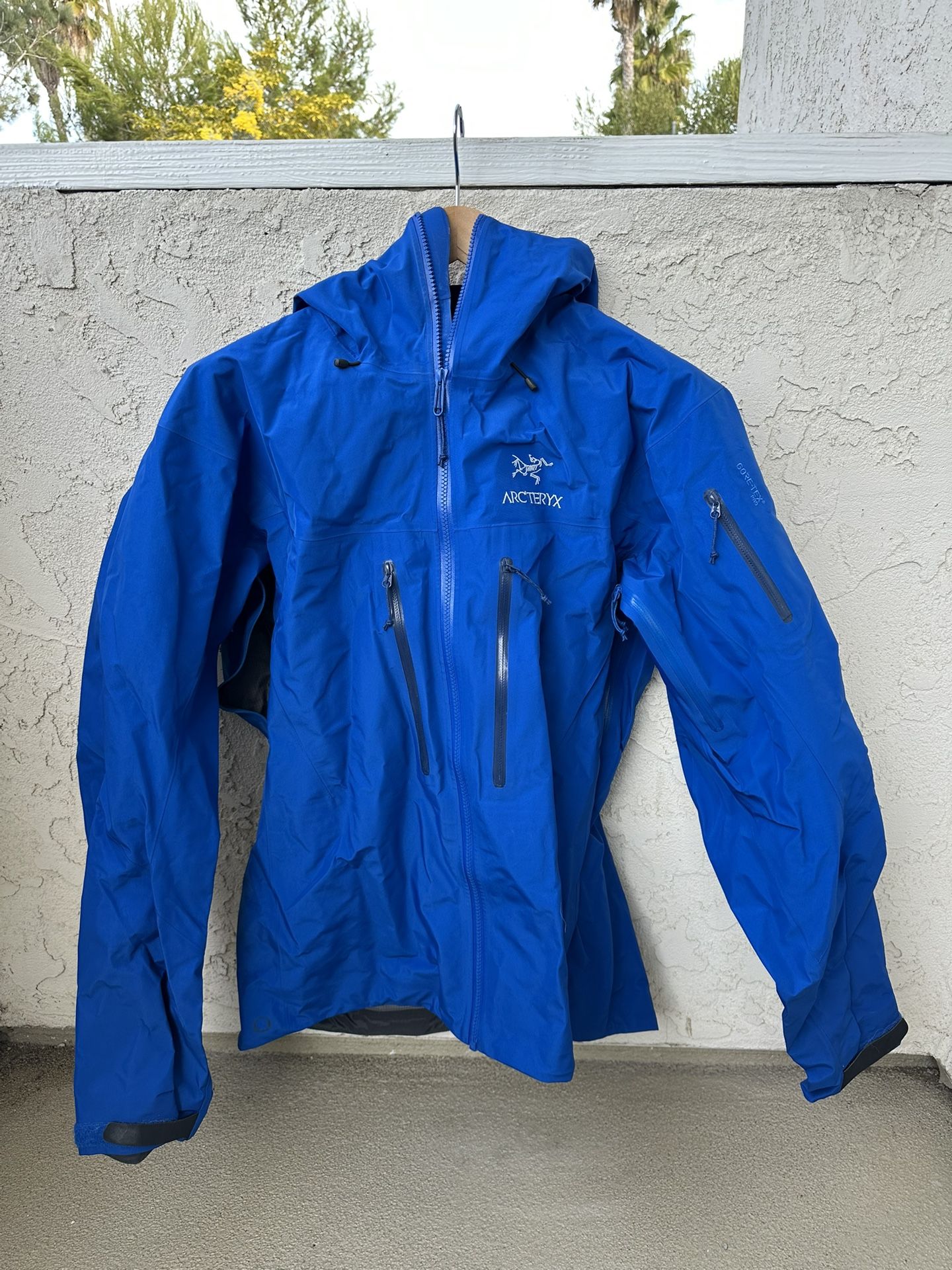 Arc’teryx Alpha SV Jacket Men’s Large 