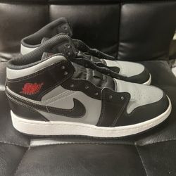 Jordan 1 Mid Red Shadow Size 5.5y For Sale