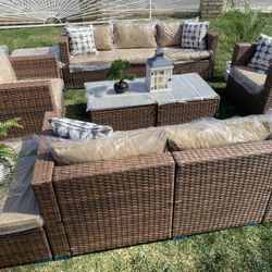 brand new patio set