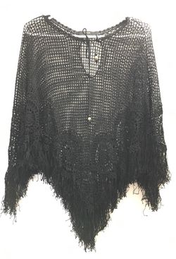 Women crochet poncho (one size only)
