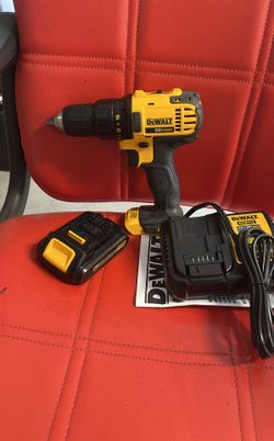 DEWALT 20-Volt MAX Lithium-Ion Cordless Compact Drill/Driver New/Nuevo