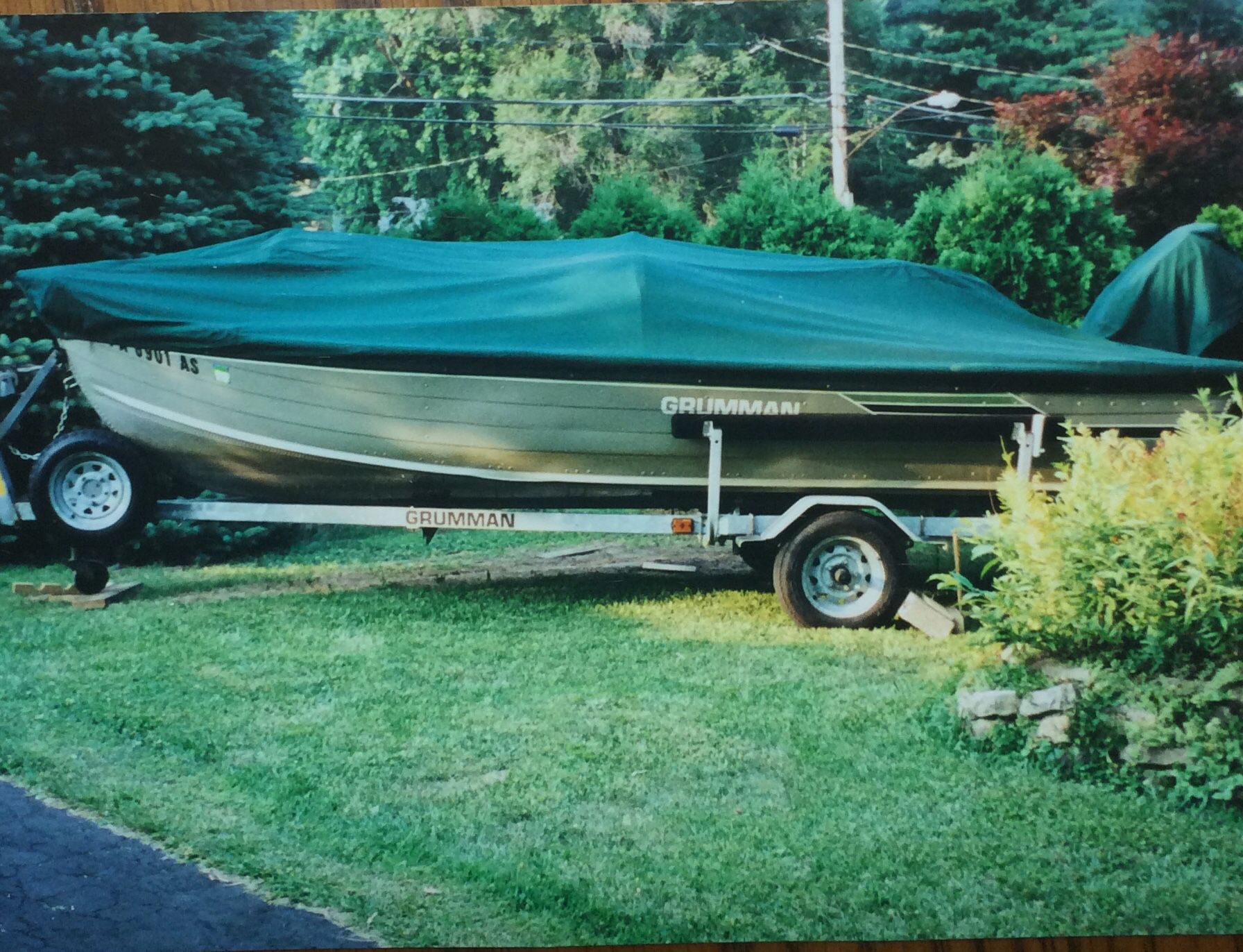 1986 Gruman Bass Boat
