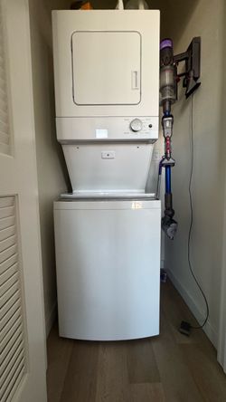 1.6 cu.ft Electric Stacked Laundry Center 6 Wash cycles and AutoDry