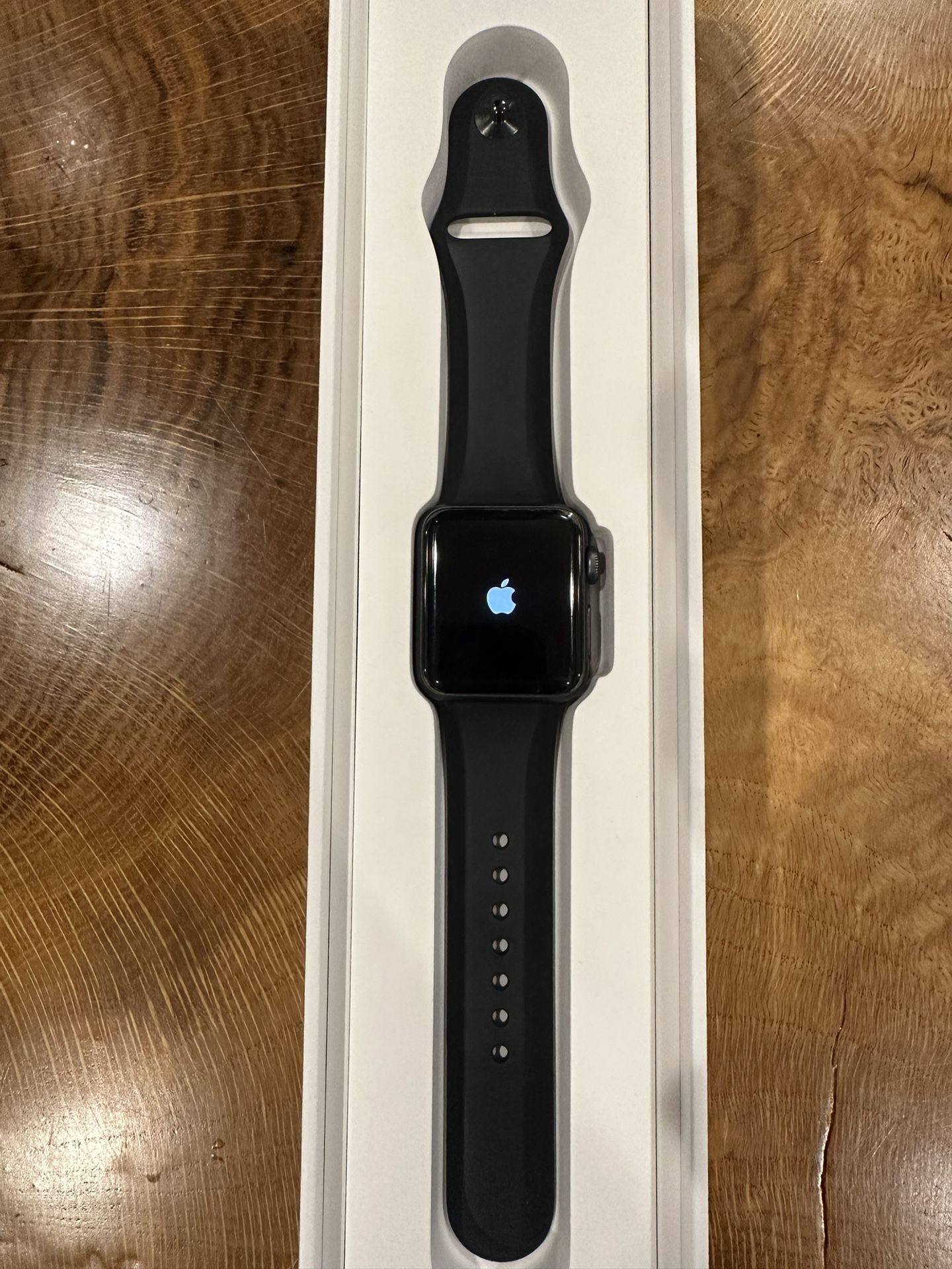 Apple Watch Series 3 GPS + Cellular 38 mm