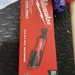 Milwaukee M12 3/8 Rachet