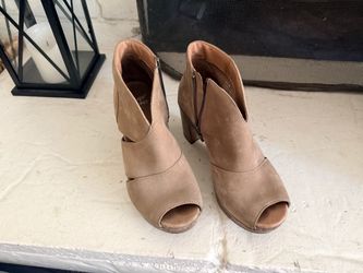Dansko Delphina taupe leather peep-toe booties