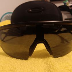 Oakley Sphaera Sunglasses 