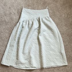 Zara unbalance long skirt. S
