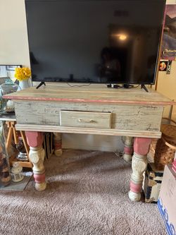 Large distressed wood table 51x39x40 - Spring 77373