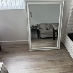 White Mirror