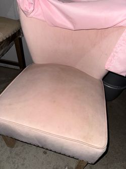 Pink velvet chair