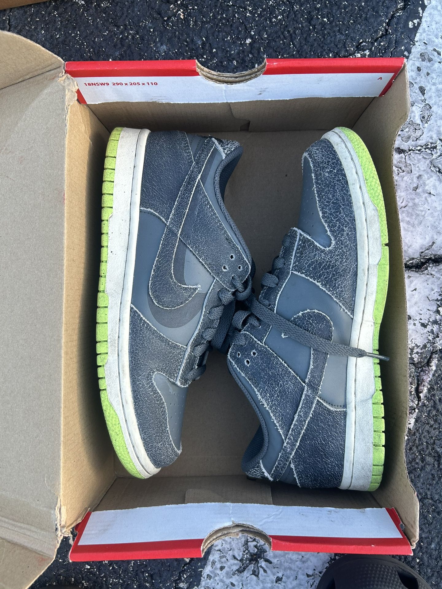 Nike/Jordan Sneakers