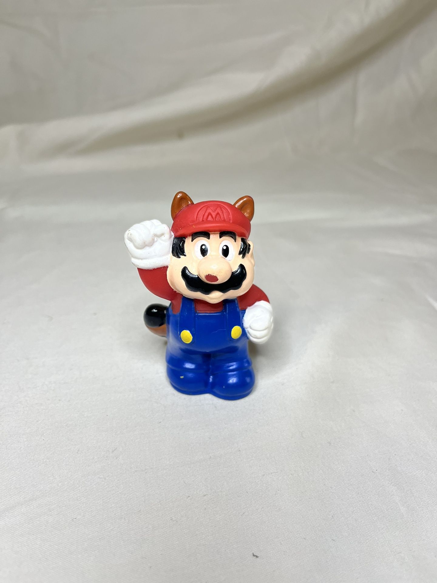 1989 Super Nintendo Mario Bros Cat Figure