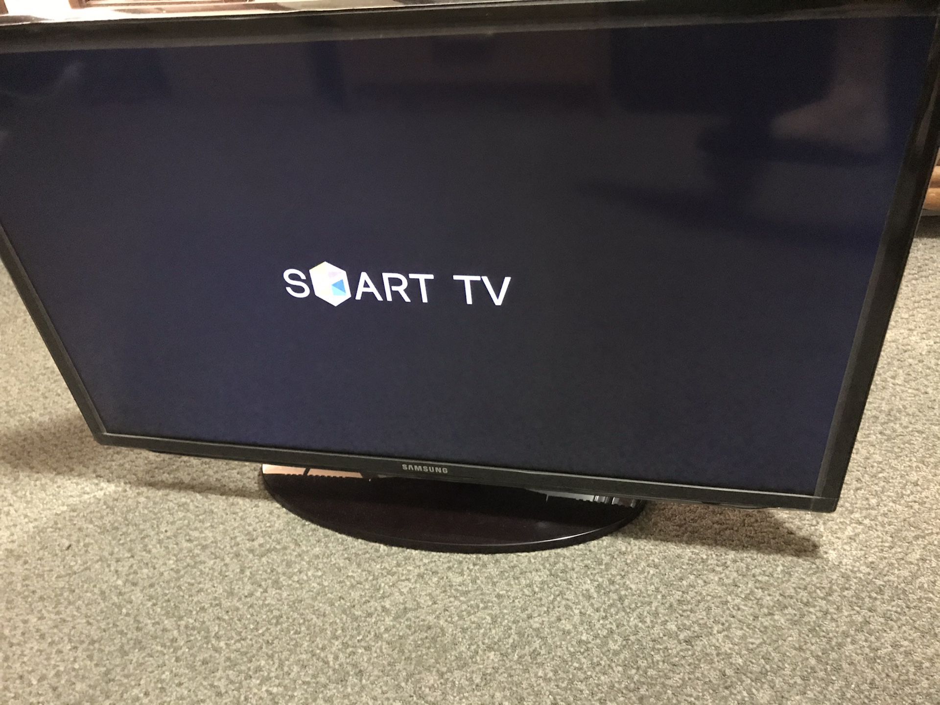 Samsung Smart TV 32” inches