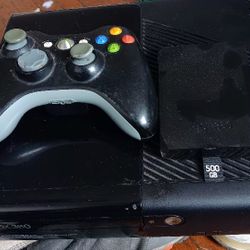 Xbox 360 With 500gig Hard Drive One Controller 