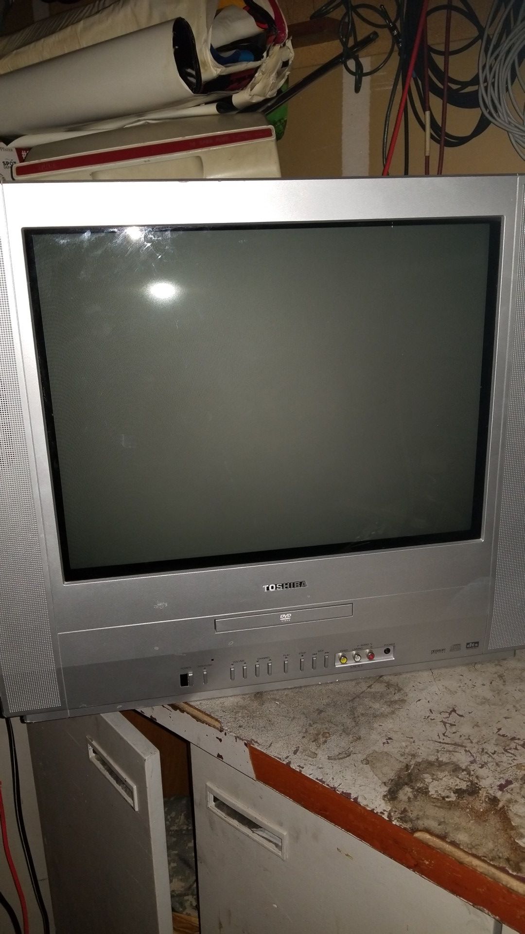 Toshiba flat screen TV with built-in DVD player