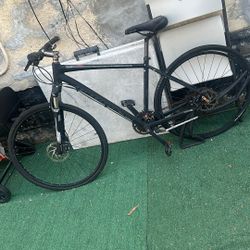 Specialized Crosstrail Sport. Need some TLC, Great bike