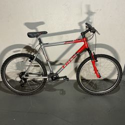 BICYCLE TREK 21 SPEED SIZE 26 BRAND NEW