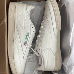Reebok Men's Club C 85 Vintage Chalk Shoes  size 13 brand new box has small damage still fair condition 