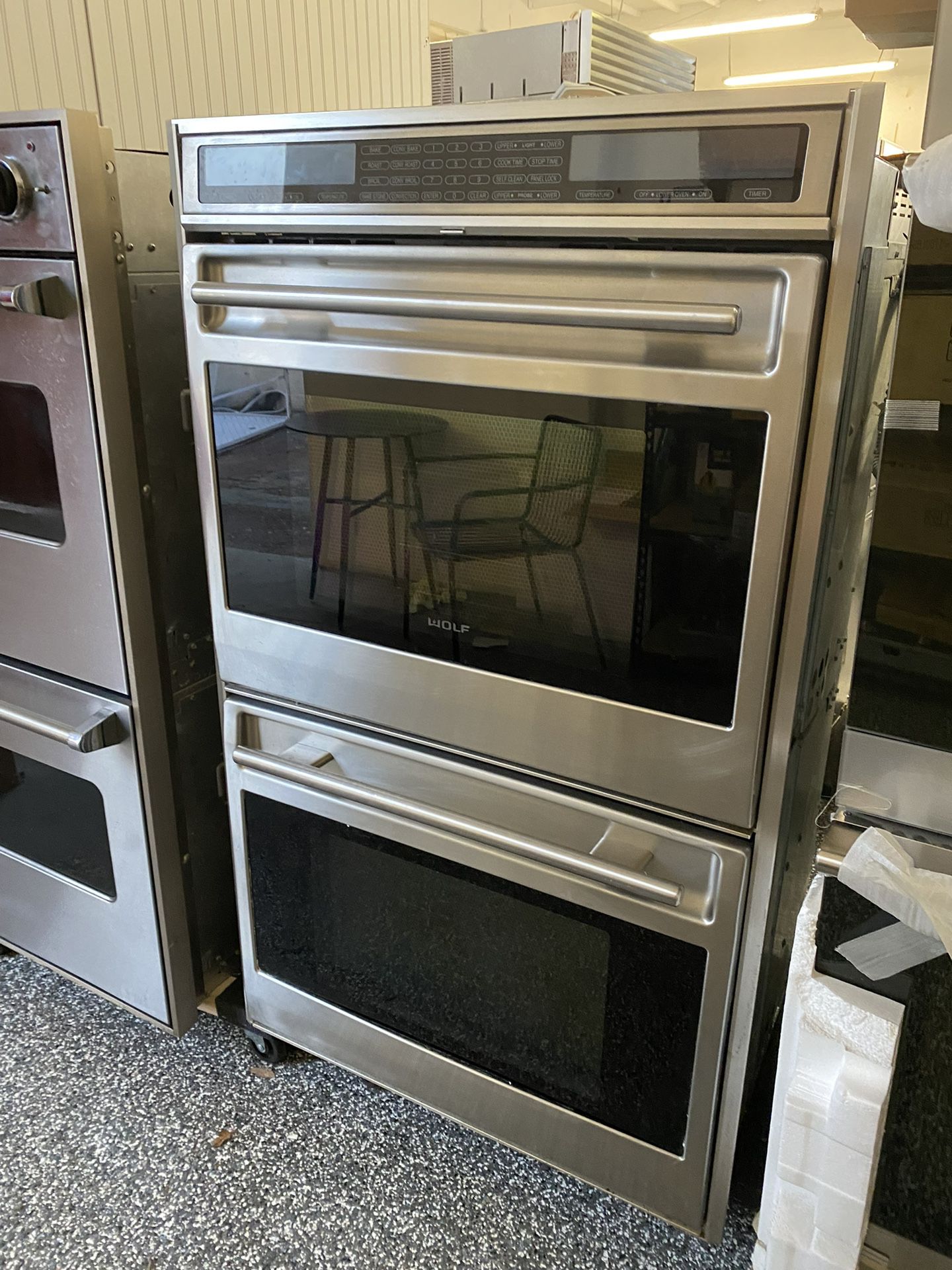 Wolf 30” Electric Double Wall Oven 