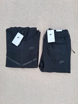NIKE FLEECE TECH 