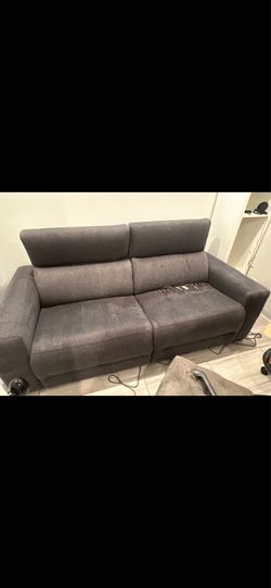 Electric reclining couch