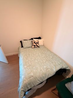 Iron frame + mattress (FULL SIZE)