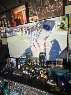 70 inch Samsung tv not smart tv on wheels