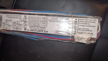 Sylvania Quicktronic QTP 2x96T12/UNV IS Electronic Ballast