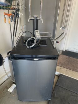 Kegerator with2 taps