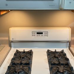 GE Stove And Microwave 