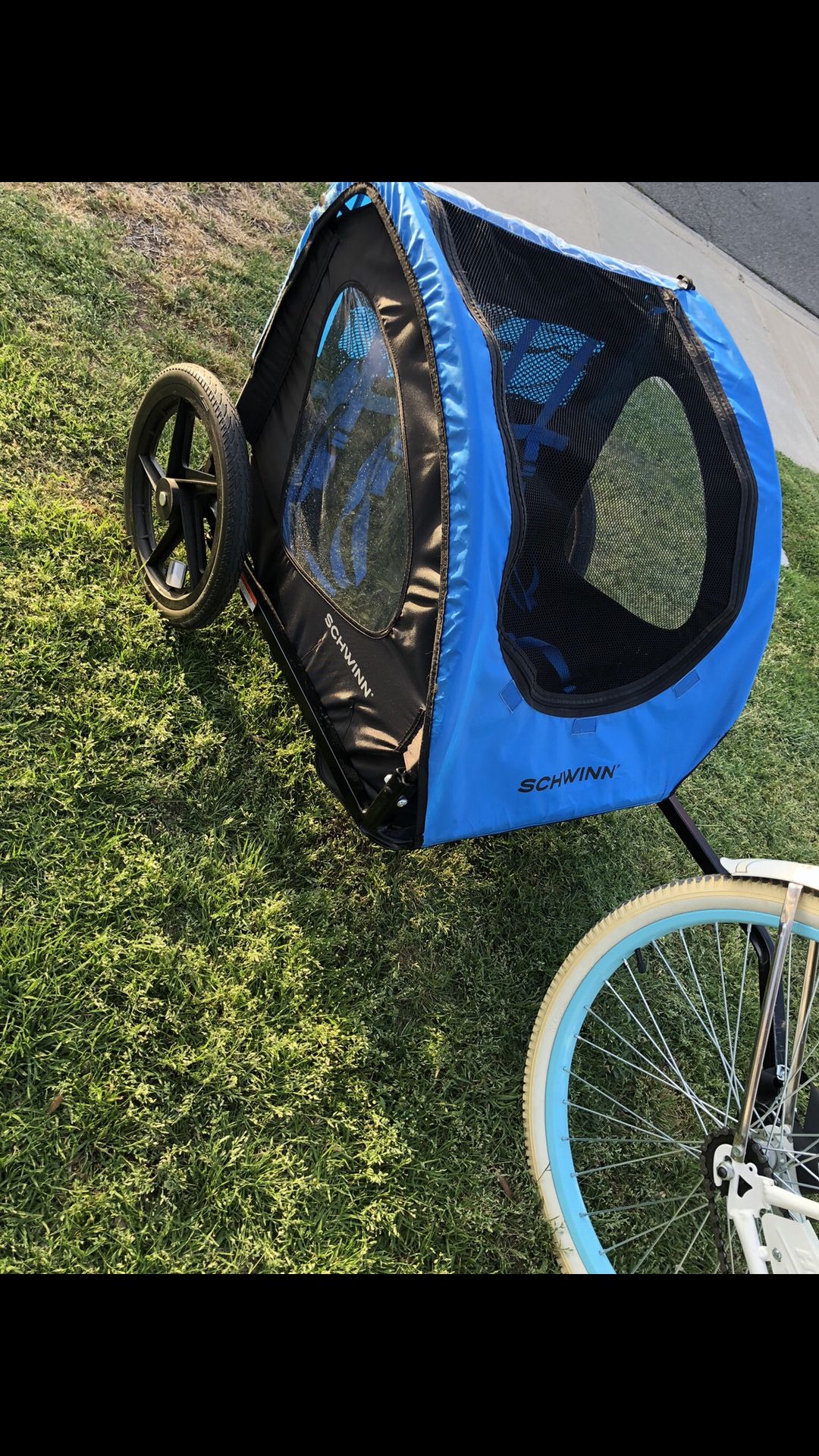 SCHWINN Double Bike Trailer