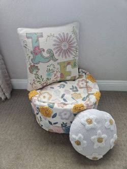 Kids Floral Pillows and Pouf Set