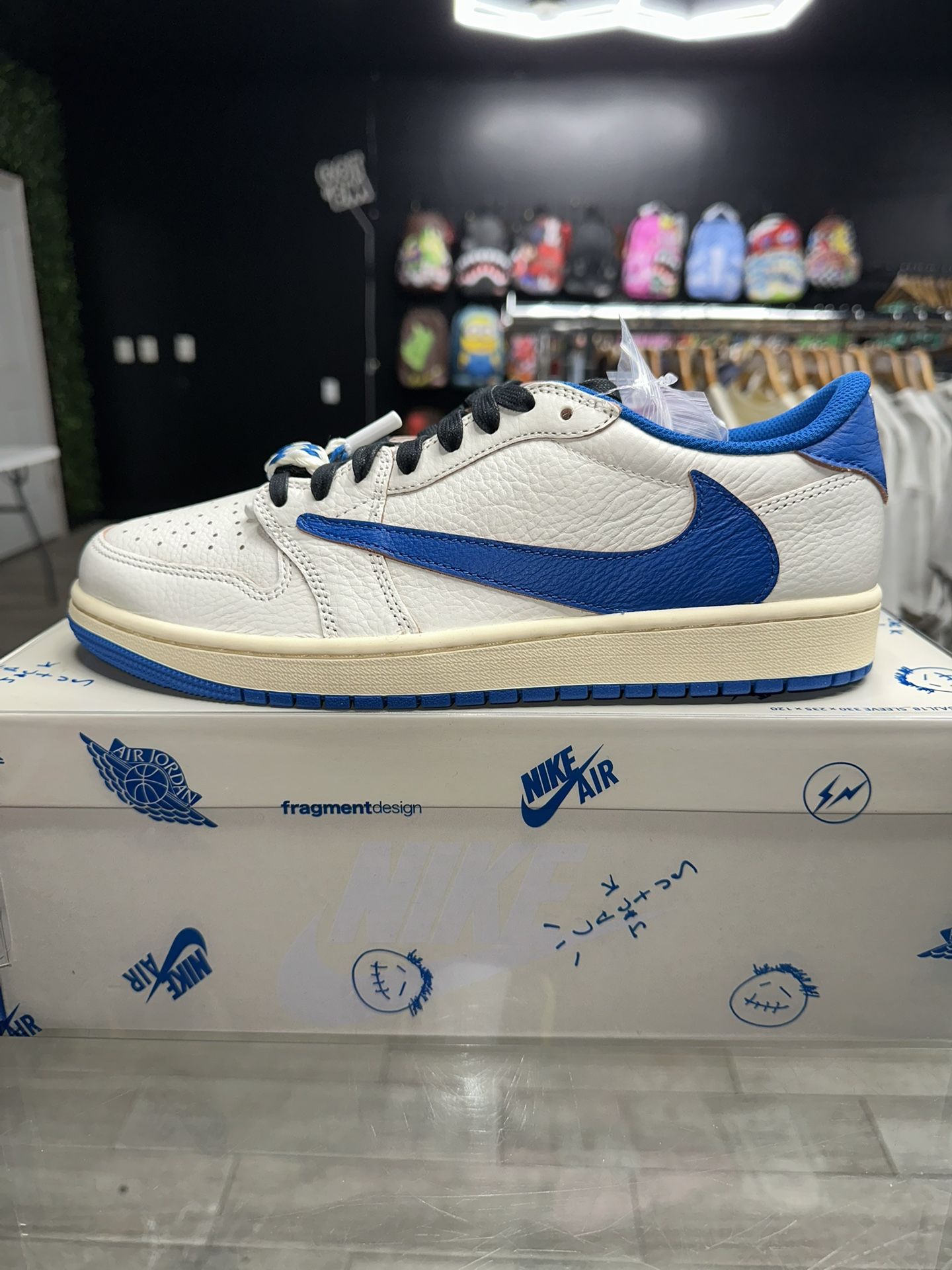 Jordan 1 Low Travis Scott Fragment 2.0