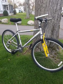 mongoose alta sx mountain bike