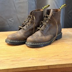 Dr. Martins Boots, Women’s Size 9