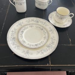 Authentic Noritake bone china buenavista tea set