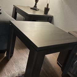 2 Pieces - Gray Wood End Tabels