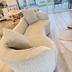 Contemporary Elegant Sitting  Sofa.