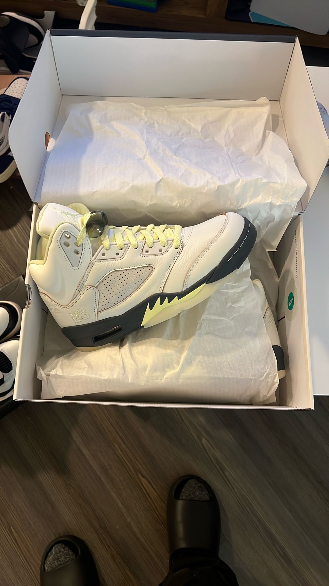*Jordan 5 Brand New*(W8.5)