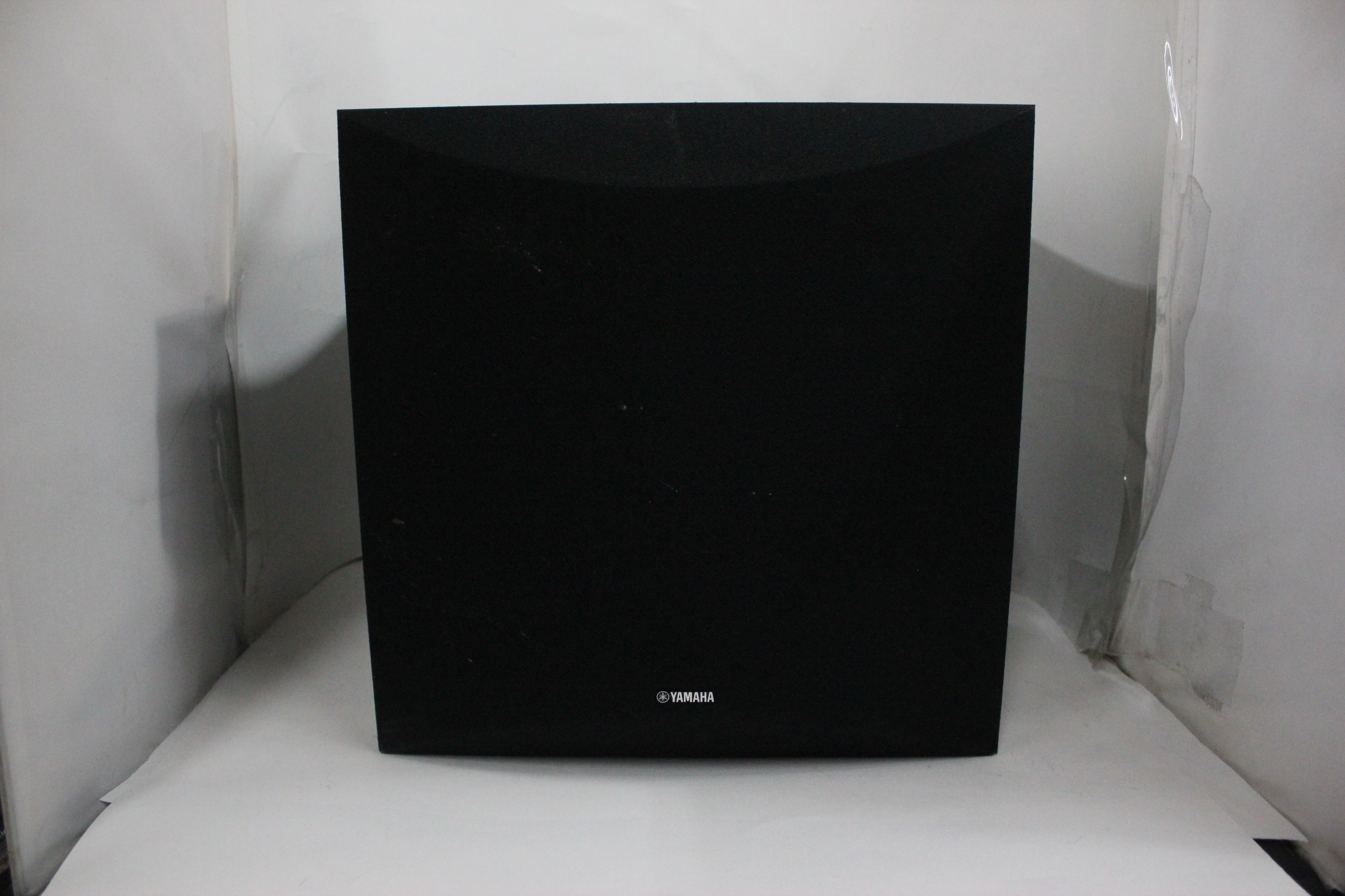 Yamaha NS-SW100 10" 100W Compact Powered Subwoofer
