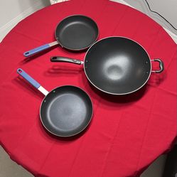 2 Frying Pans And 1 WOK