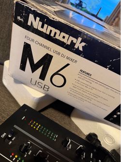 Dj sound equipment