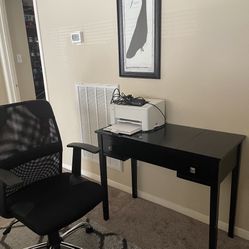 Small Desk Or Vanity With Chair 