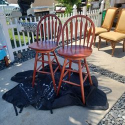 Extreme BAR stools.