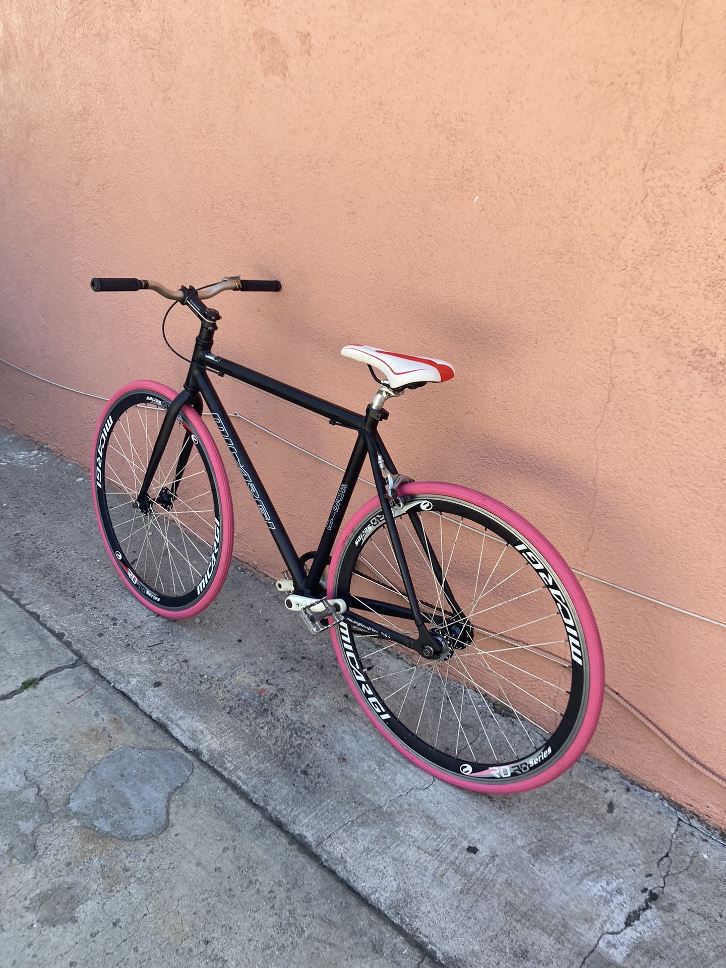 Fixie Bike Aluminum Frame 54cm 700x28c Tires Good Condition Ready To Ride 