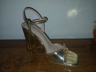Gold Heels Size 8
