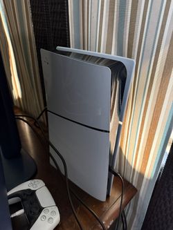 Ps5 Digital & 32” Alienware Monitor