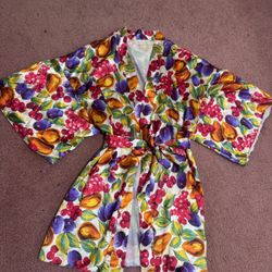 Large fruit floral satin short robe nightgown Lingere