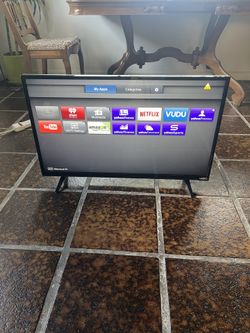 VIZIO 32” Smart TV & Remote